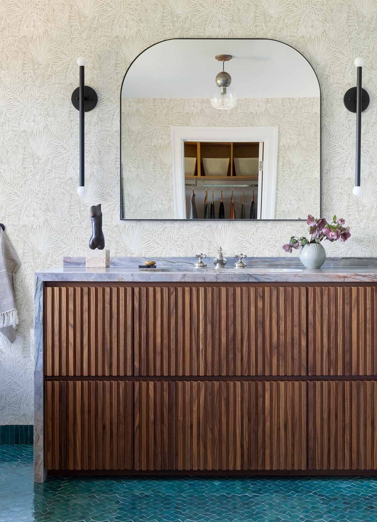 4120-26805-peel-and-stick-wallpaper-room-scene