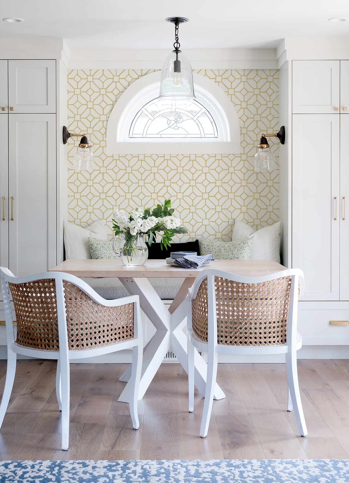 4120-26831-peel-and-stick-wallpaper-room-scene