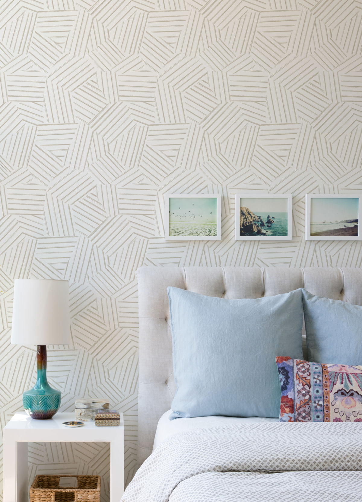 4121-26901-peel-and-stick-wallpaper-room-scene