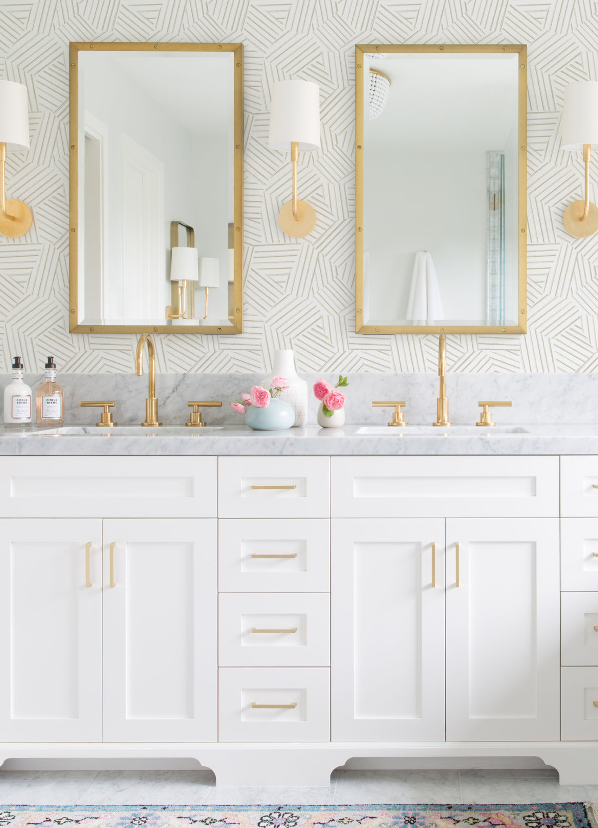 4121-26901-peel-and-stick-wallpaper-room-scene-detail-closeup