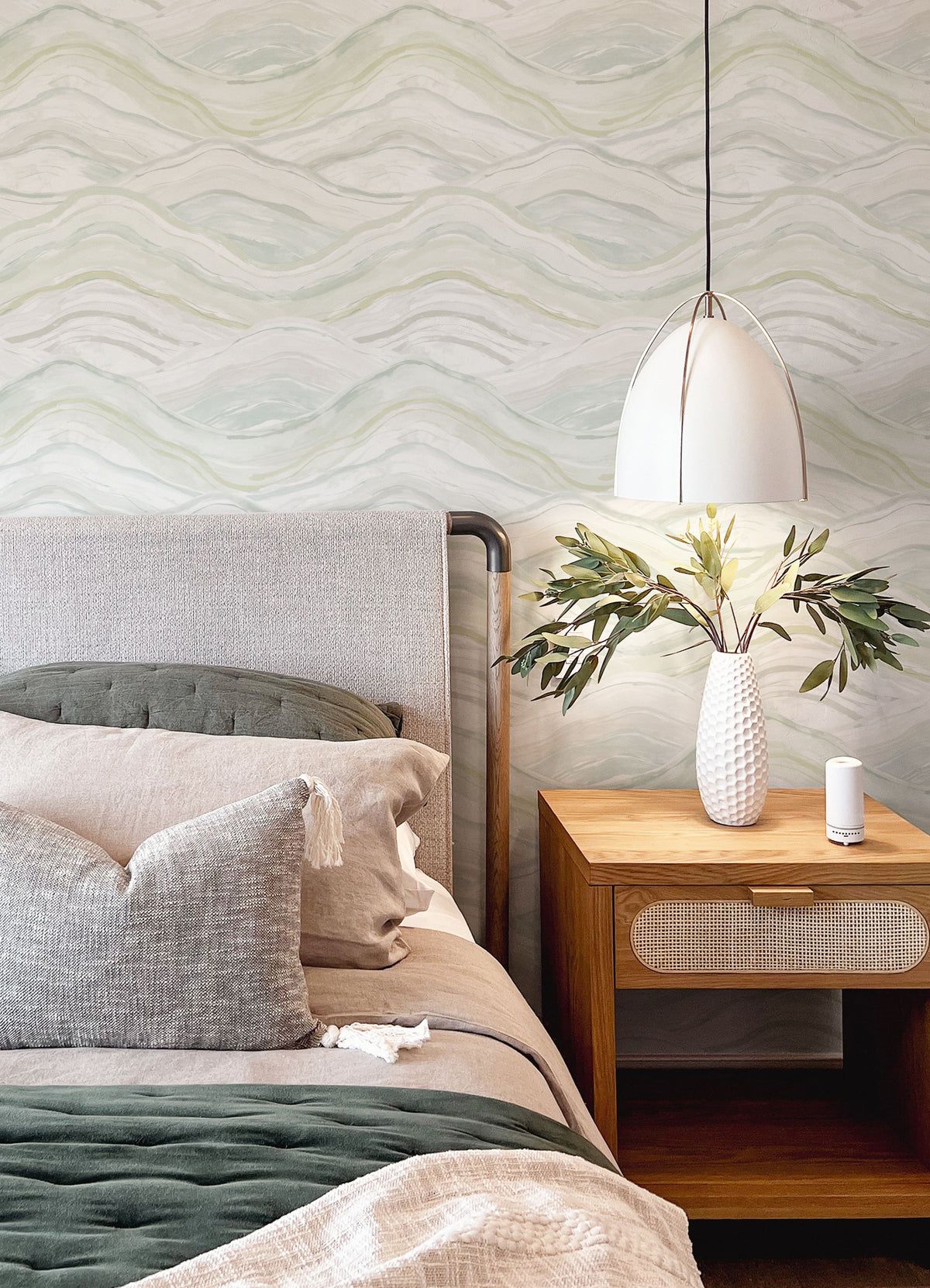4121-26924-peel-and-stick-wallpaper-room-scene-detail-closeup