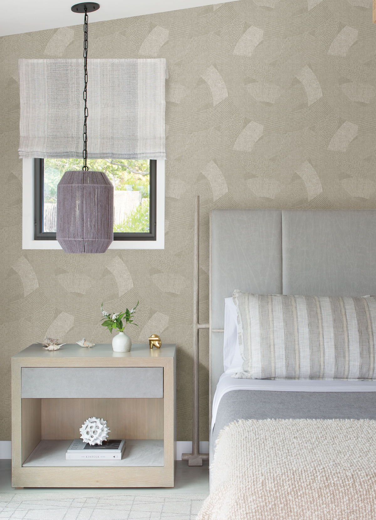4121-26933-peel-and-stick-wallpaper-room-scene-detail-closeup