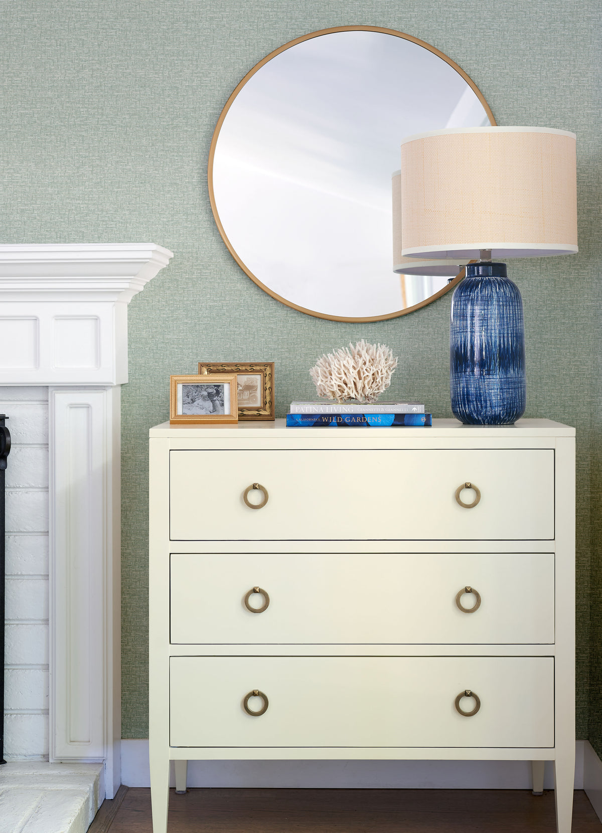 4121-26938-peel-and-stick-wallpaper-room-scene