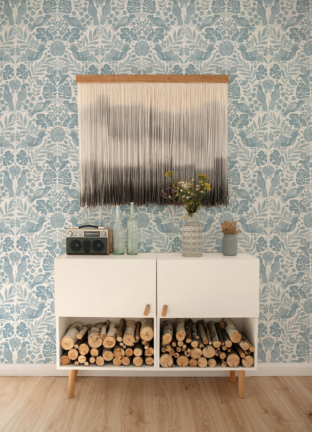 4122-27000-peel-and-stick-wallpaper-room-scene