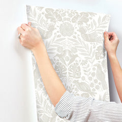 4122-27003-peel-and-stick-wallpaper-stick-application-step