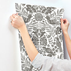 4122-27004-peel-and-stick-wallpaper-stick-application-step
