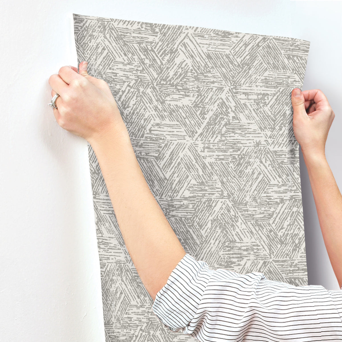 4122-27031-peel-and-stick-wallpaper-stick-application-step