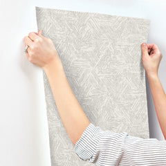 4122-27034-peel-and-stick-wallpaper-stick-application-step