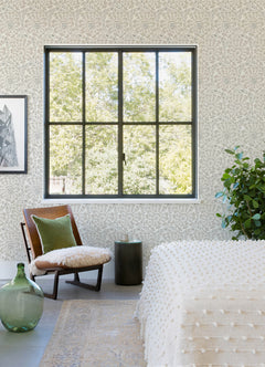 4122-27038-peel-and-stick-wallpaper-room-scene-detail-closeup