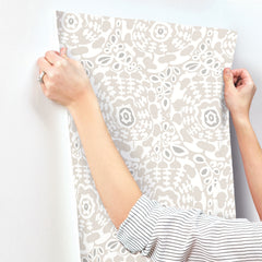 4122-27038-peel-and-stick-wallpaper-stick-application-step