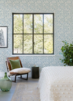 4122-27039-peel-and-stick-wallpaper-room-scene-detail-closeup
