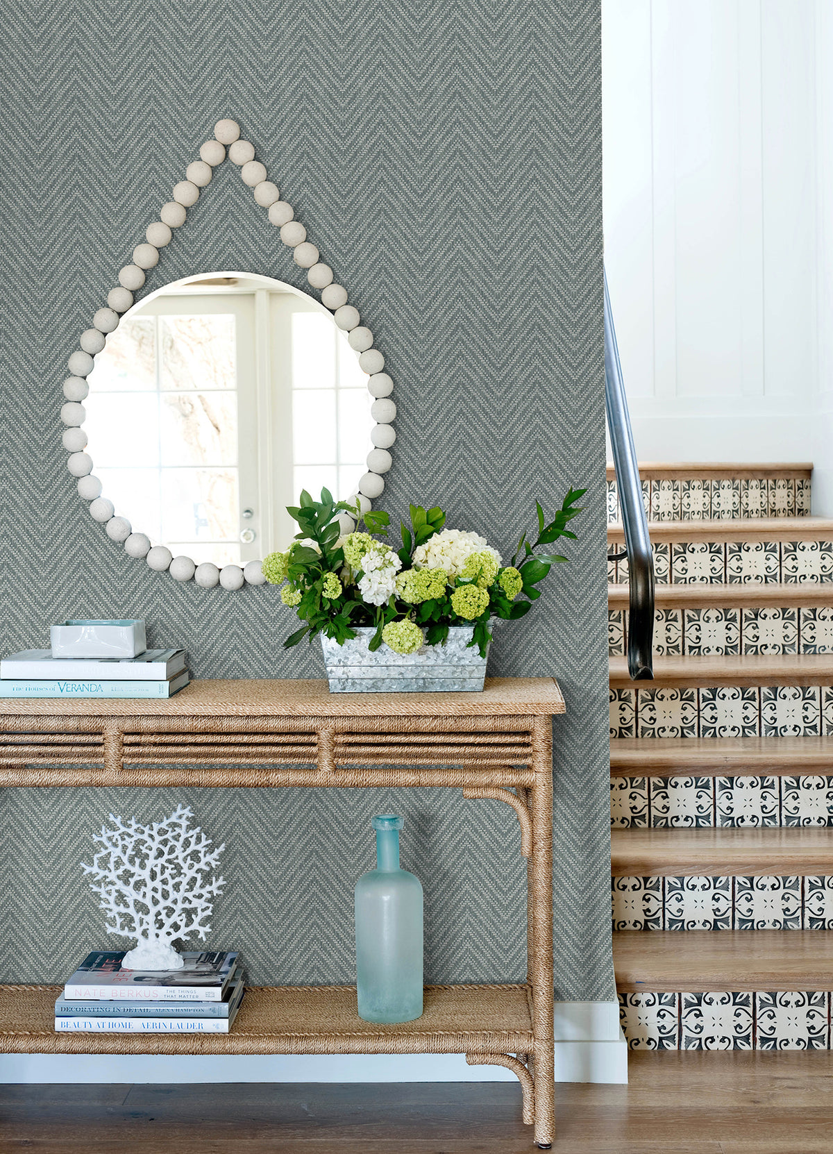 4122-27044-peel-and-stick-wallpaper-room-scene-detail-closeup