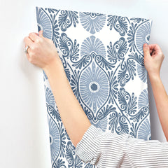 4122-72401-peel-and-stick-wallpaper-stick-application-step