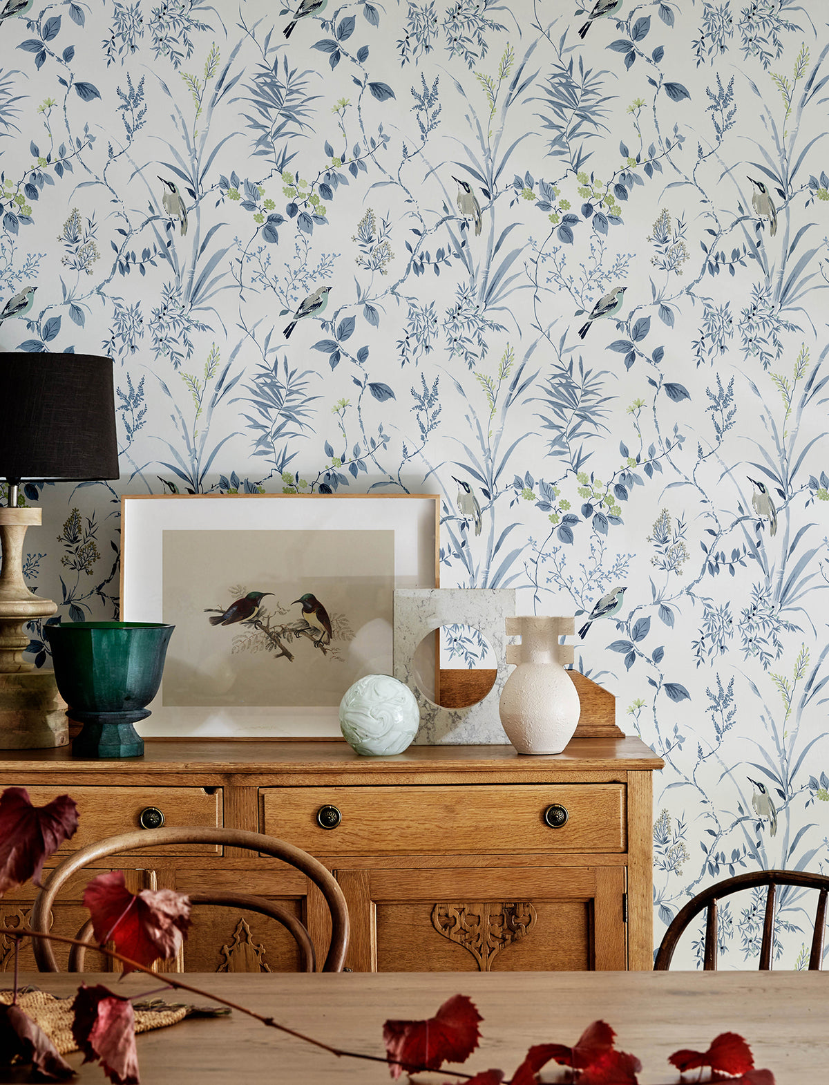 4134-26990-peel-and-stick-wallpaper-room-scene