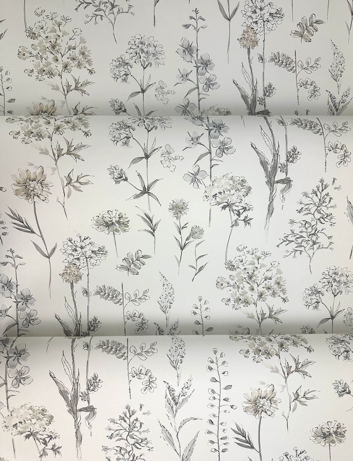 4134-72501-peel-and-stick-wallpaper-detail-closeup
