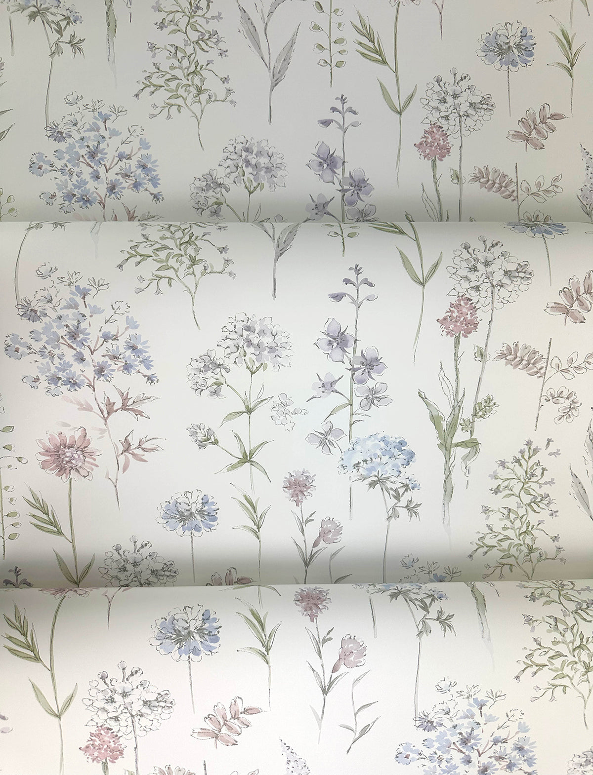 4134-72504-peel-and-stick-wallpaper-detail-closeup