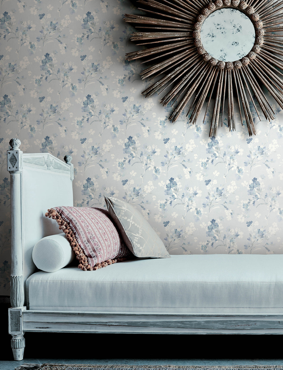 4134-72526-peel-and-stick-wallpaper-room-scene