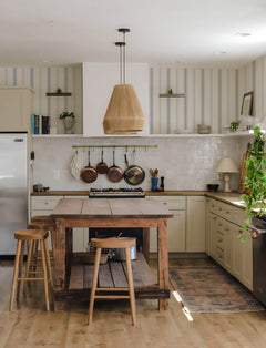 4134-72546-peel-and-stick-wallpaper-room-scene