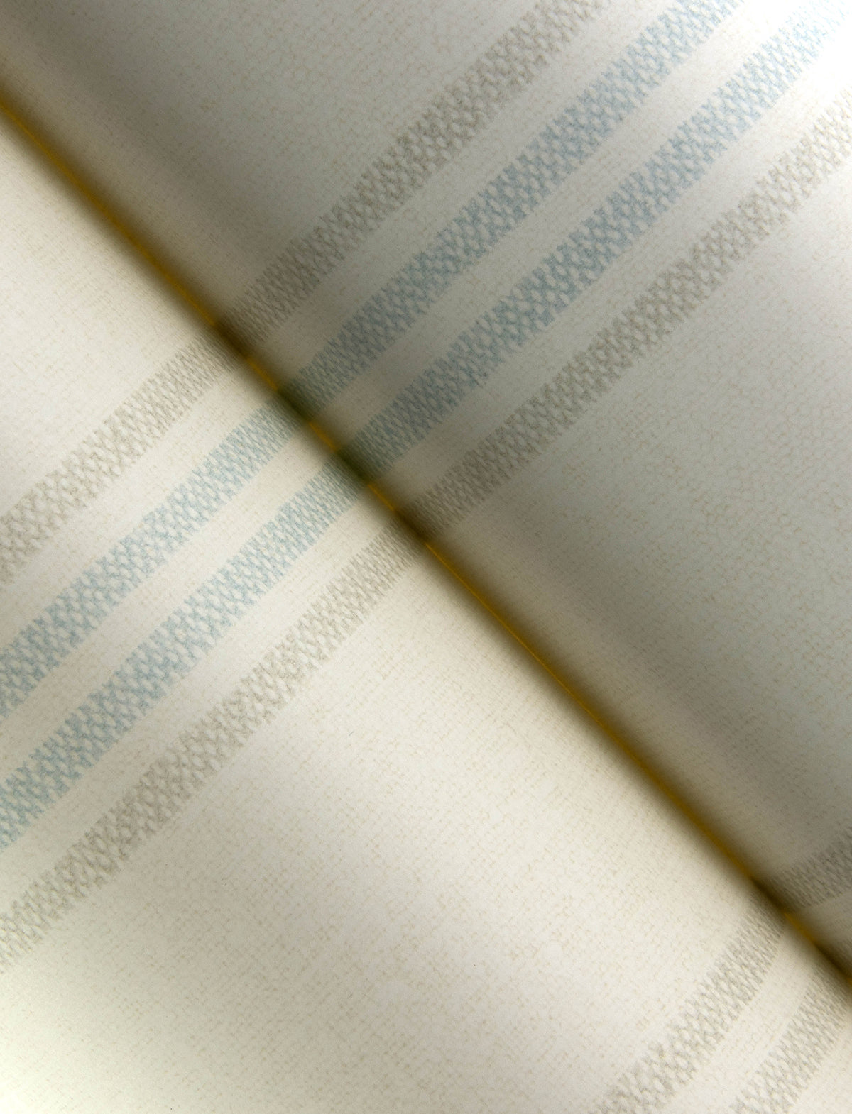 4134-72548-peel-and-stick-wallpaper-detail-closeup