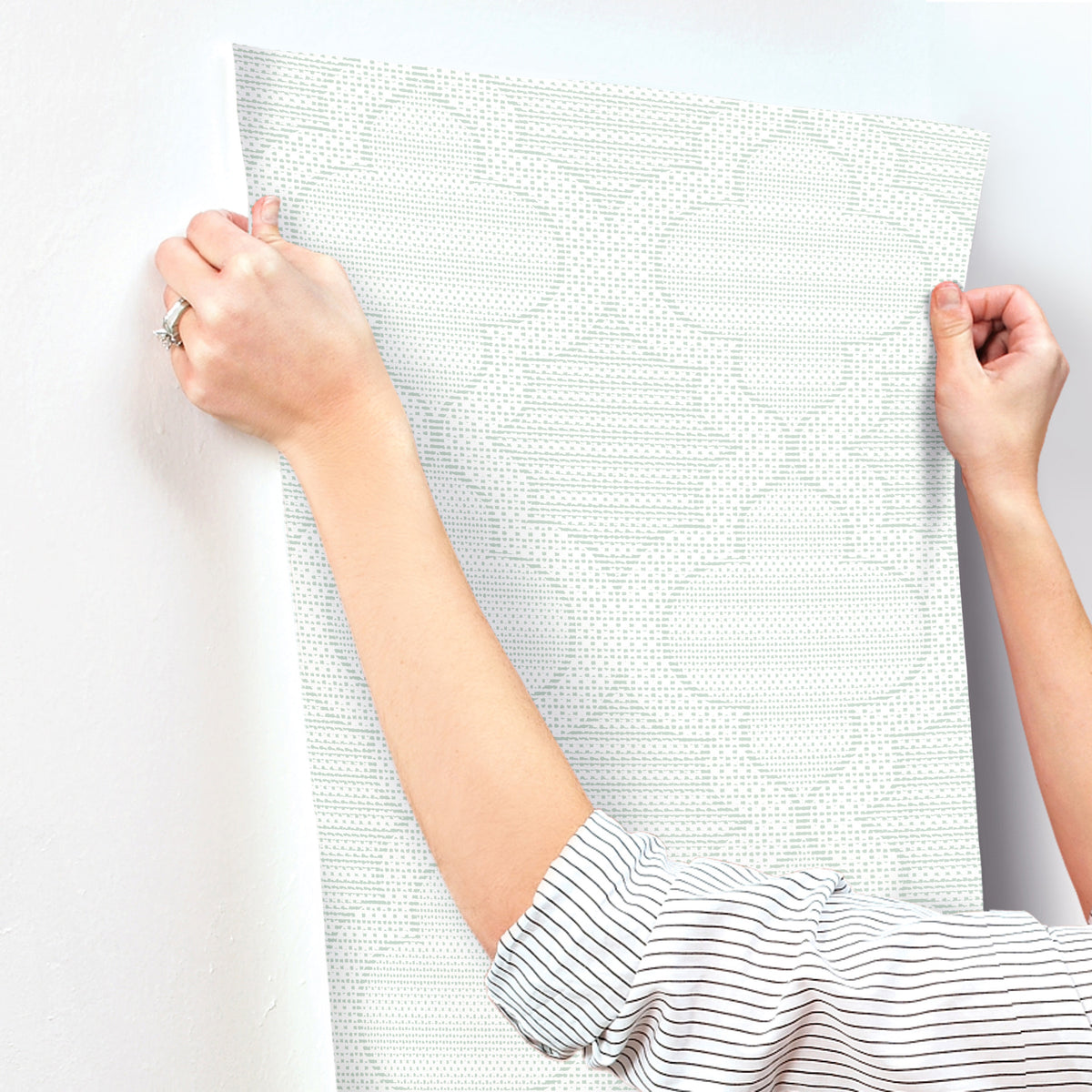 4135-27288-peel-and-stick-wallpaper-stick-application-step