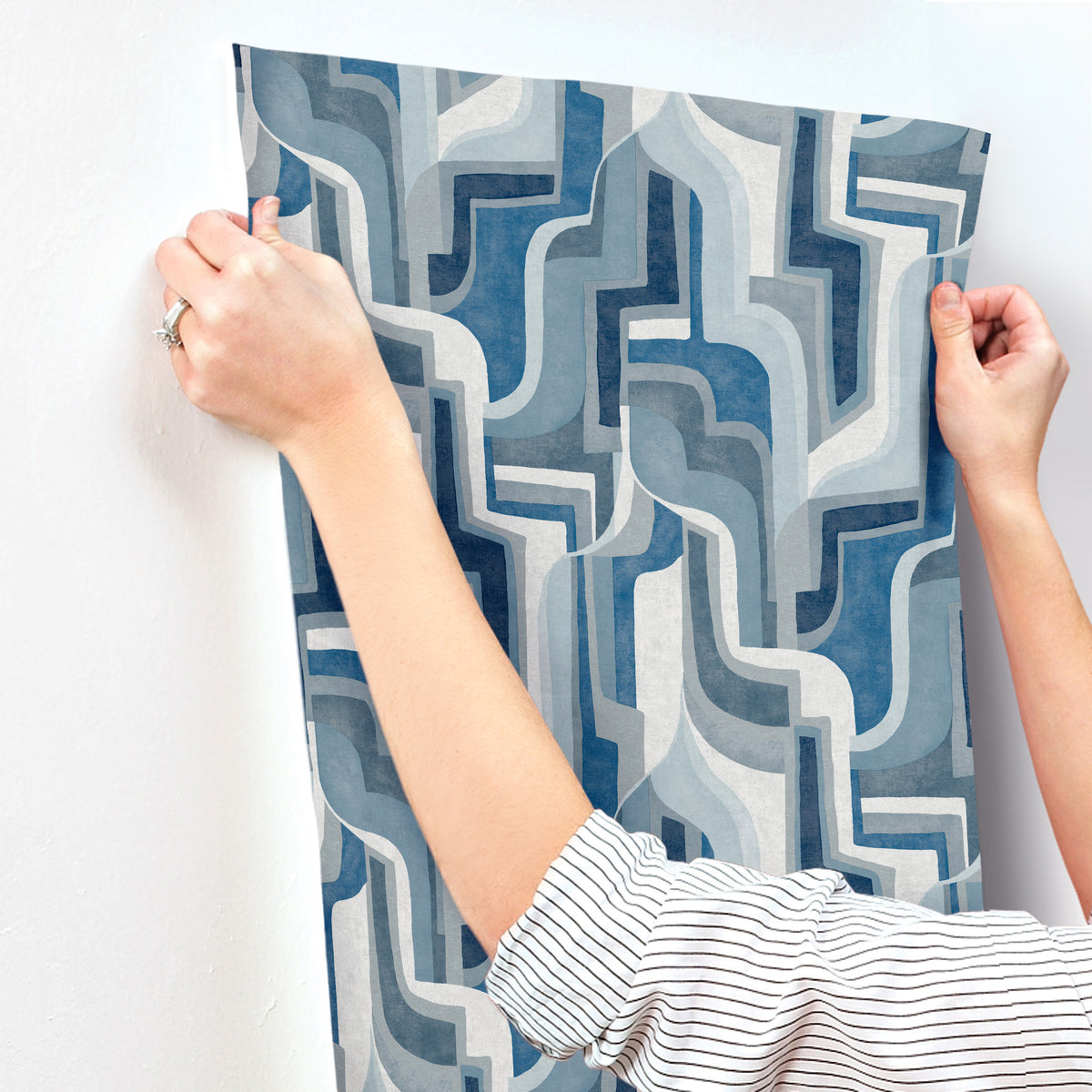 4135-72700-peel-and-stick-wallpaper-stick-application-step