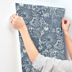 4135-72716-peel-and-stick-wallpaper-stick-application-step