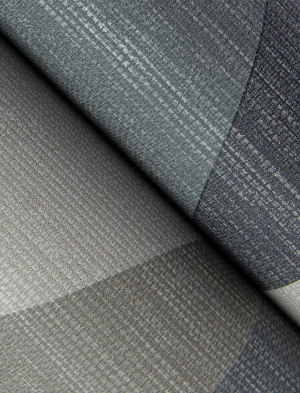 4141-27109-peel-and-stick-wallpaper-detail-closeup