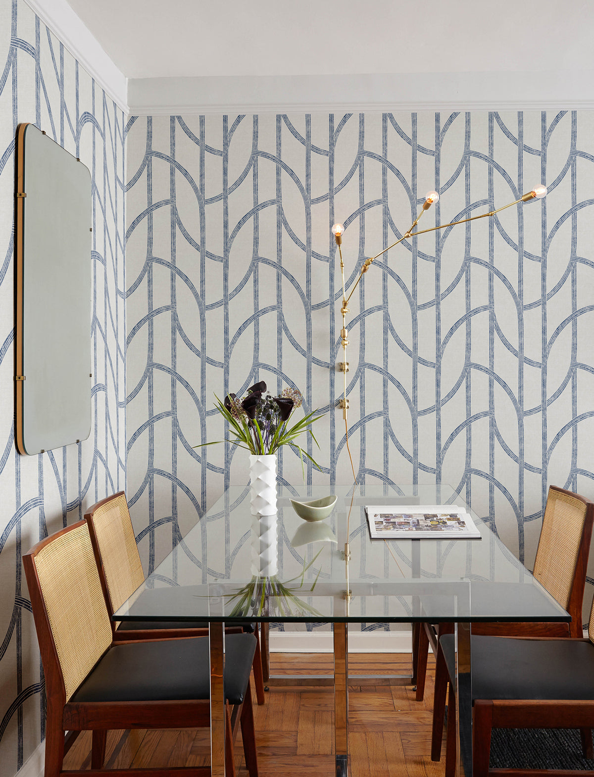 4141-27142-peel-and-stick-wallpaper-room-scene-detail-closeup