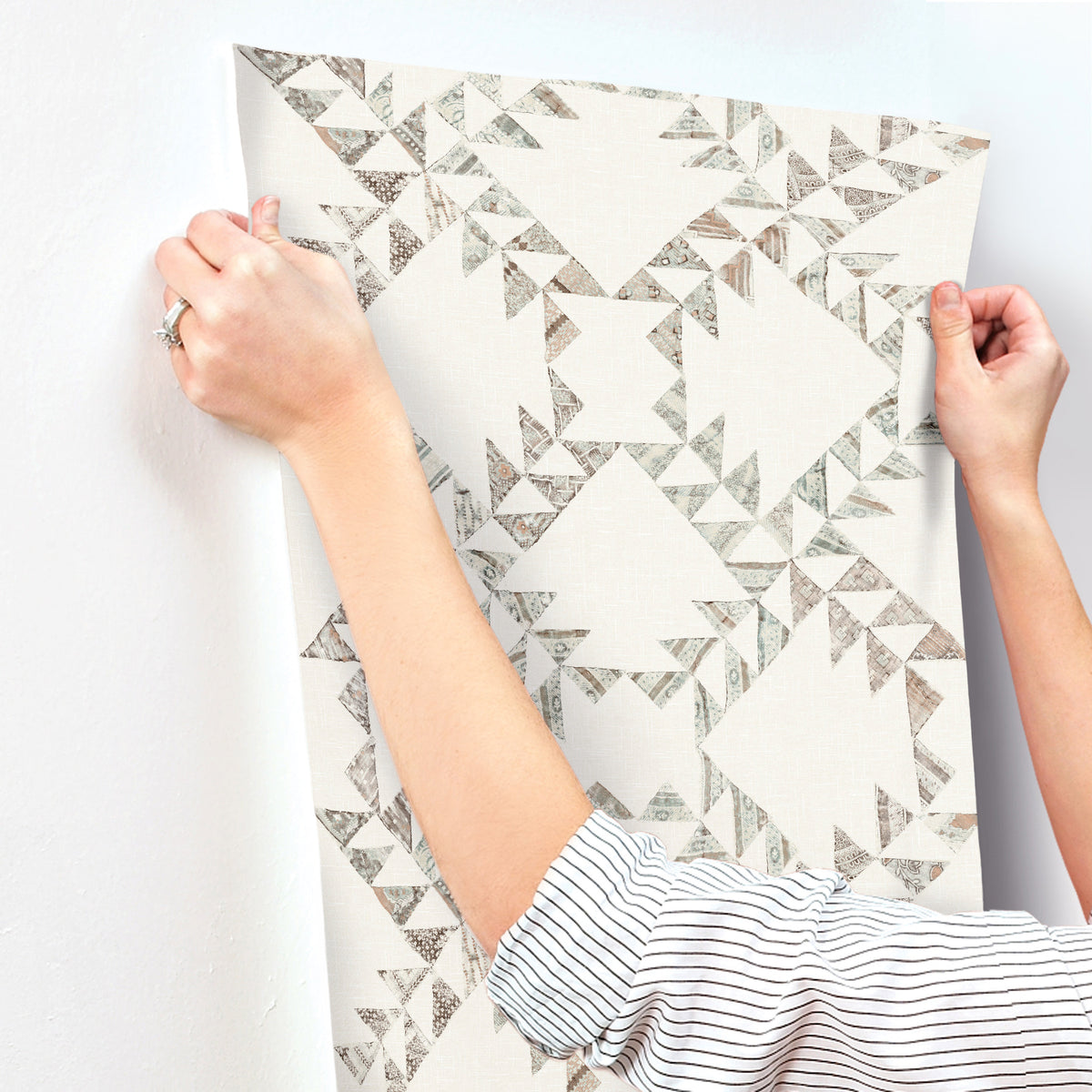 4142-72631-peel-and-stick-wallpaper-stick-application-step
