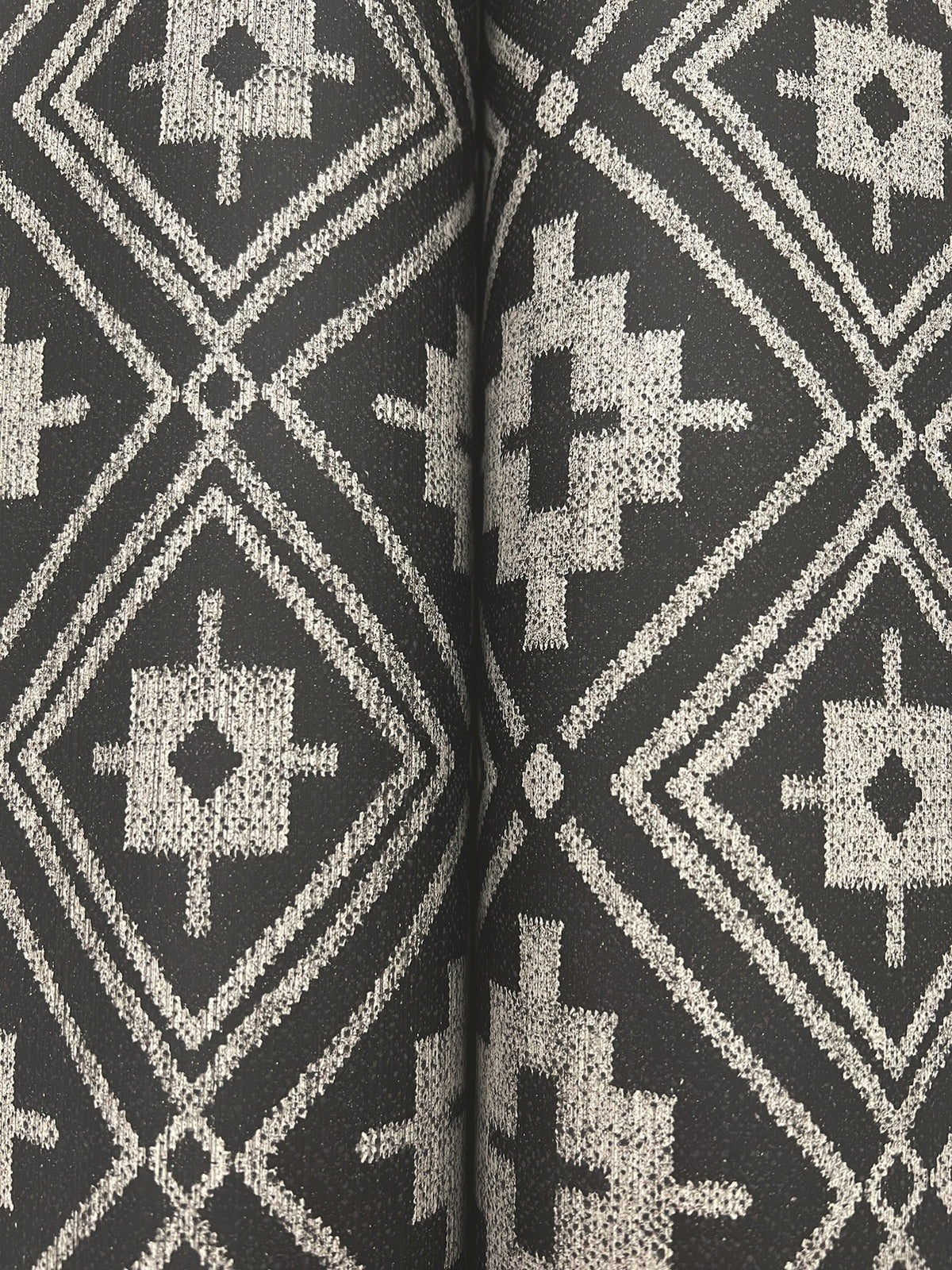 4142-72656-peel-and-stick-wallpaper-detail-closeup