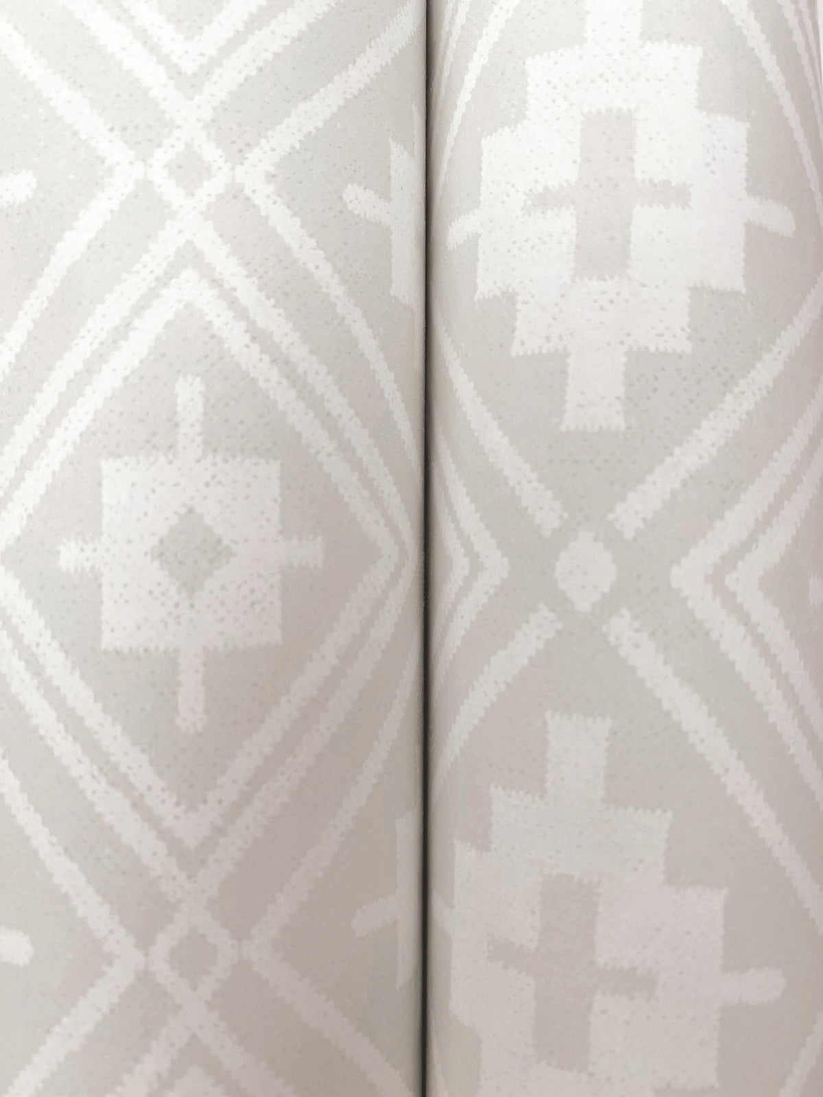4142-72659-peel-and-stick-wallpaper-detail-closeup
