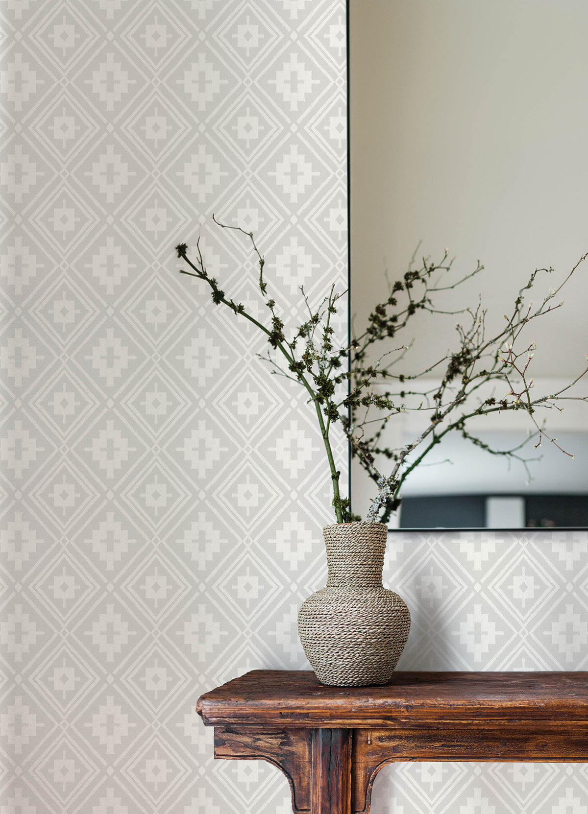 4142-72661-peel-and-stick-wallpaper-room-scene