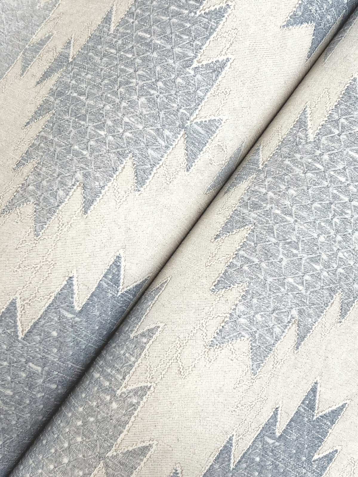 4142-72663-peel-and-stick-wallpaper-detail-closeup