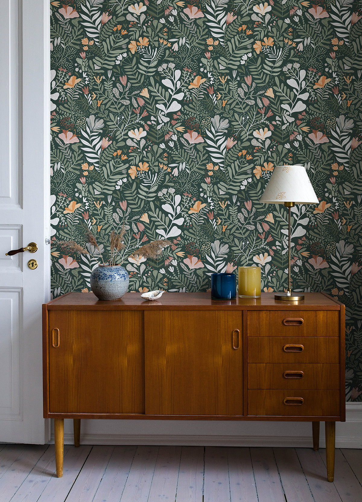 4143-22009-peel-and-stick-wallpaper-room-scene