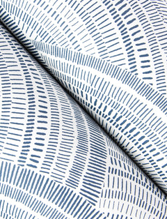 4146-27200-peel-and-stick-wallpaper-detail-closeup