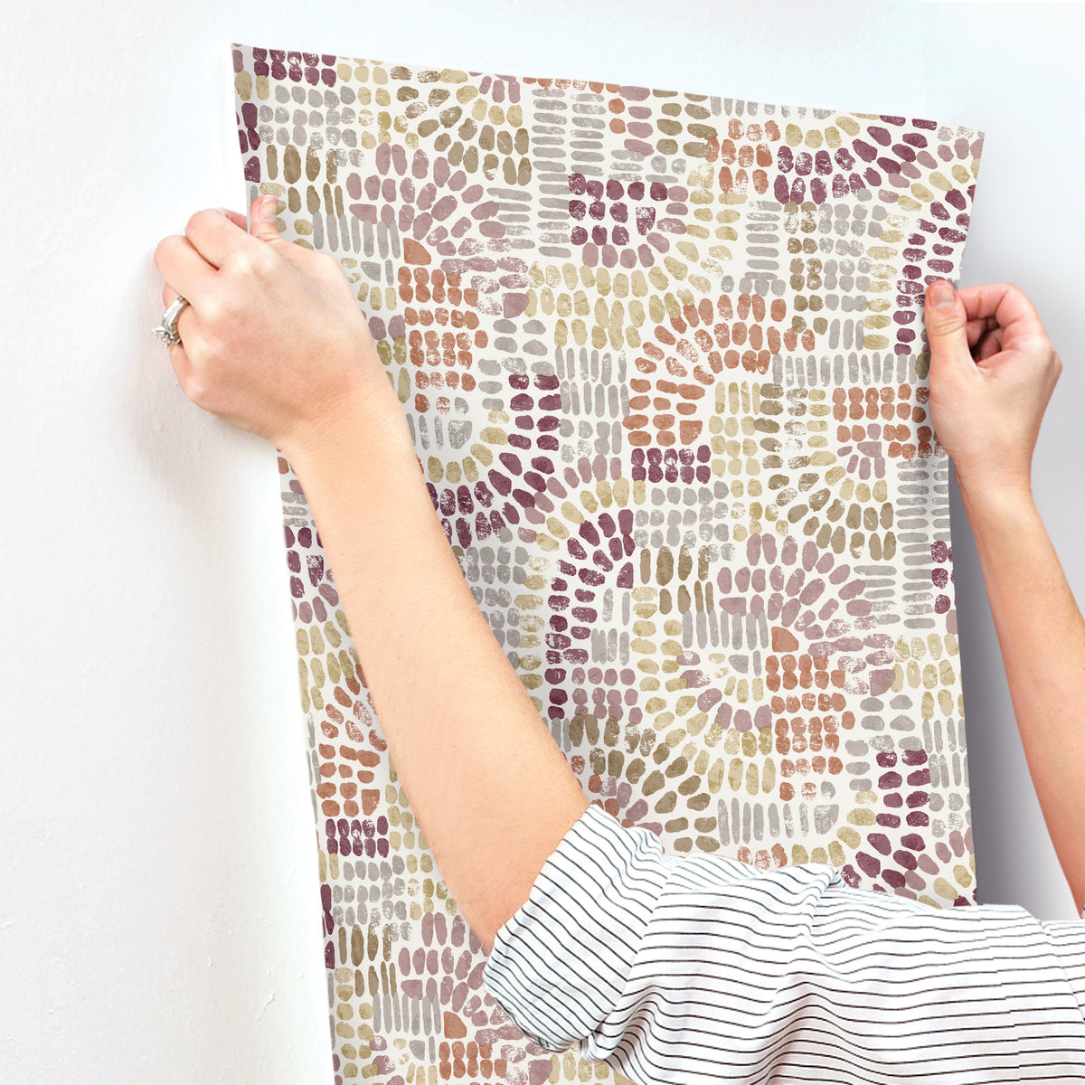 4146-27216-peel-and-stick-wallpaper-stick-application-step