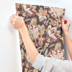 4146-27225-peel-and-stick-wallpaper-stick-application-step