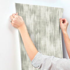 4146-27241-peel-and-stick-wallpaper-stick-application-step