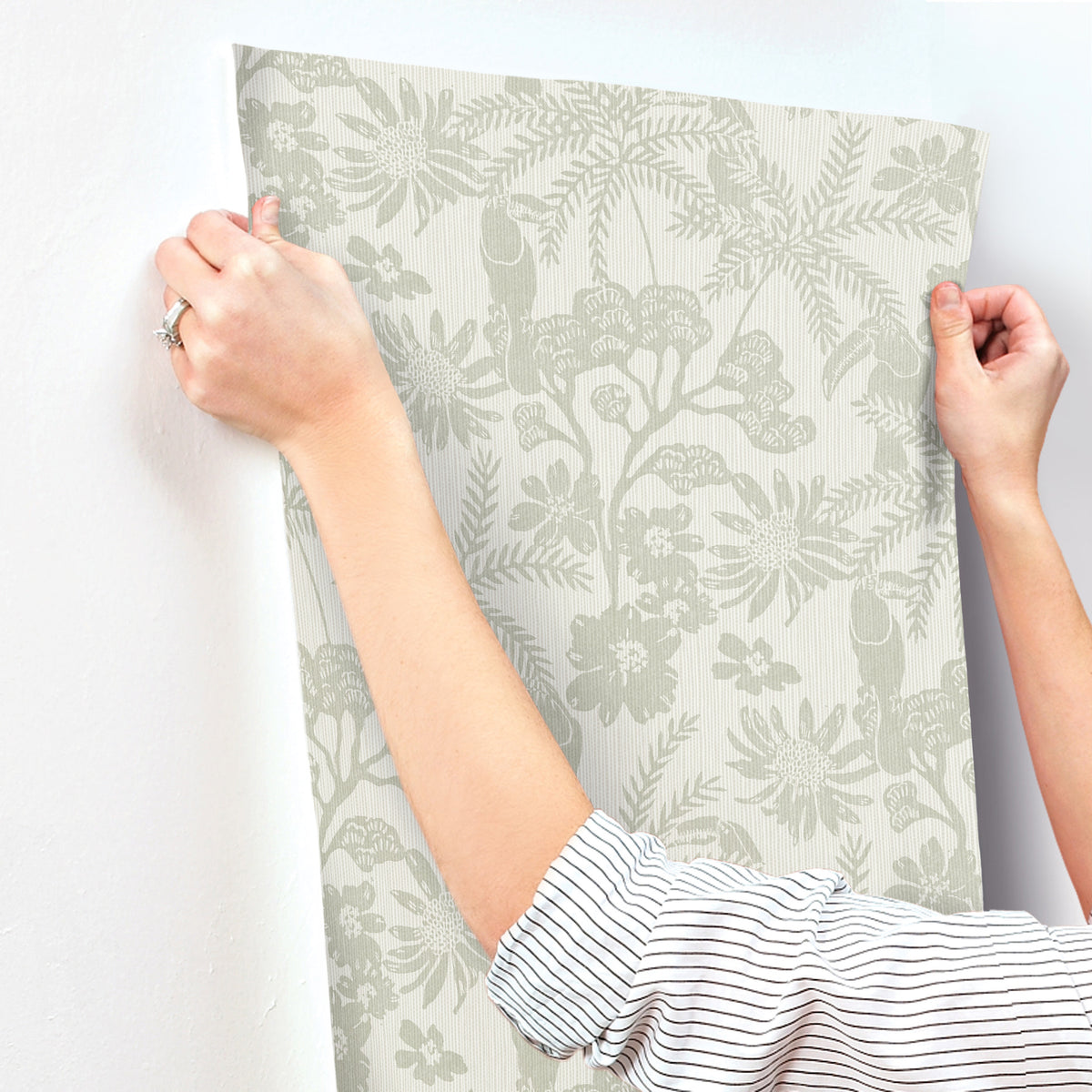4146-27244-peel-and-stick-wallpaper-stick-application-step