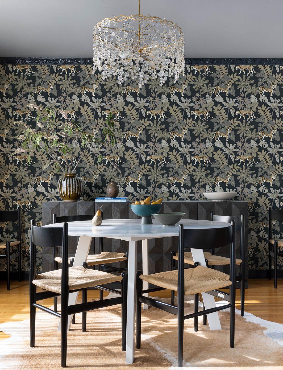 4146-27249-peel-and-stick-wallpaper-room-scene