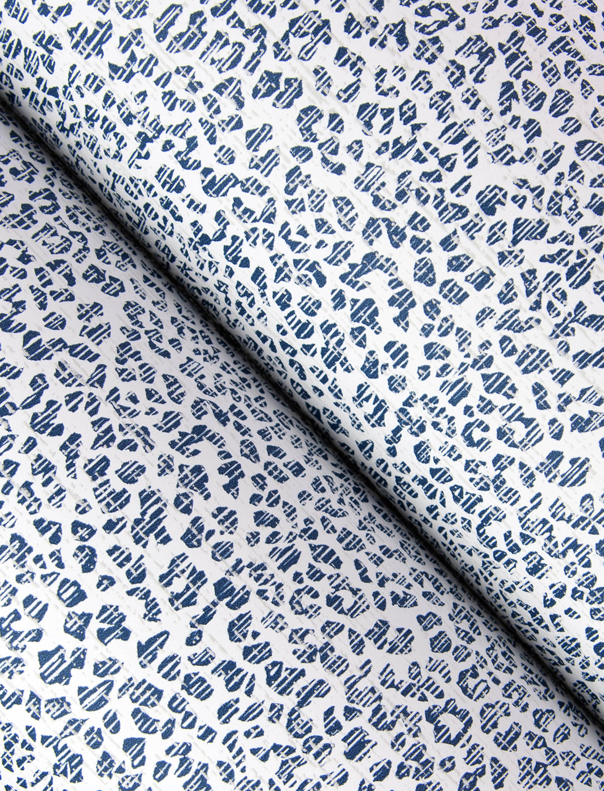 4146-27268-peel-and-stick-wallpaper-detail-closeup