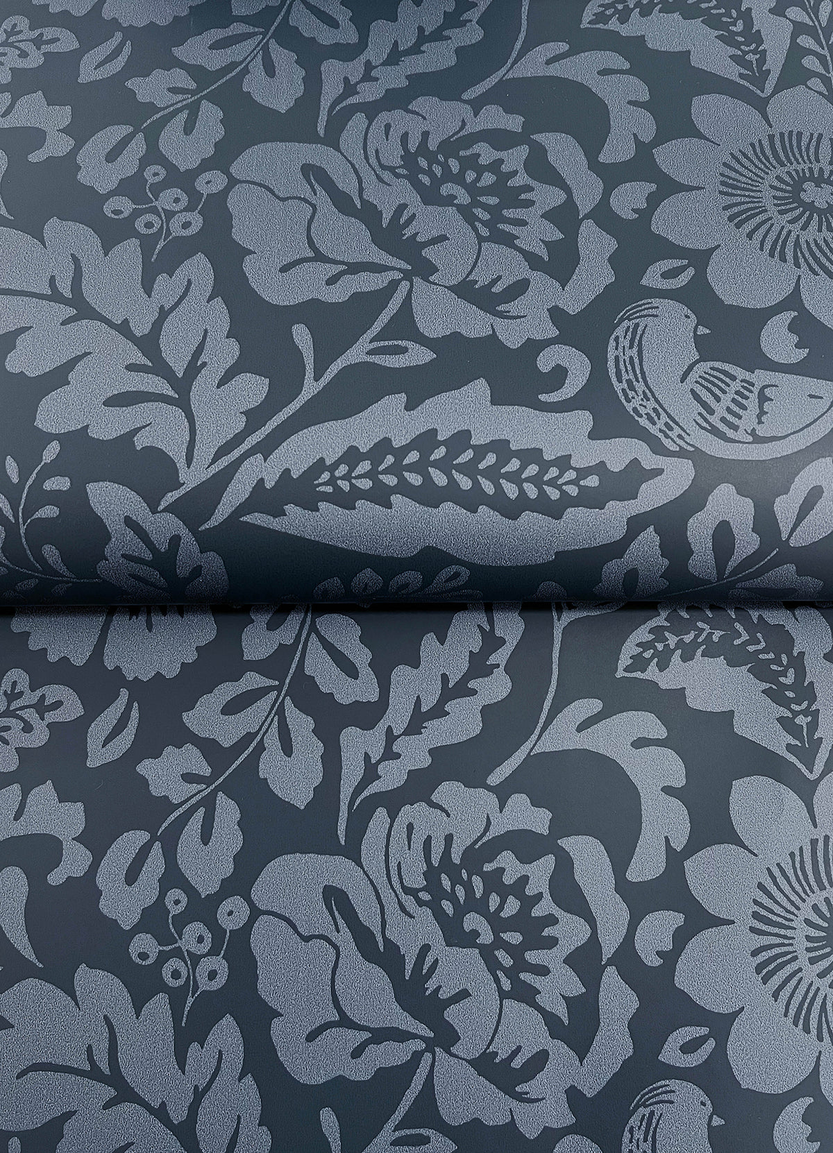 4147-27360-peel-and-stick-wallpaper-detail-closeup
