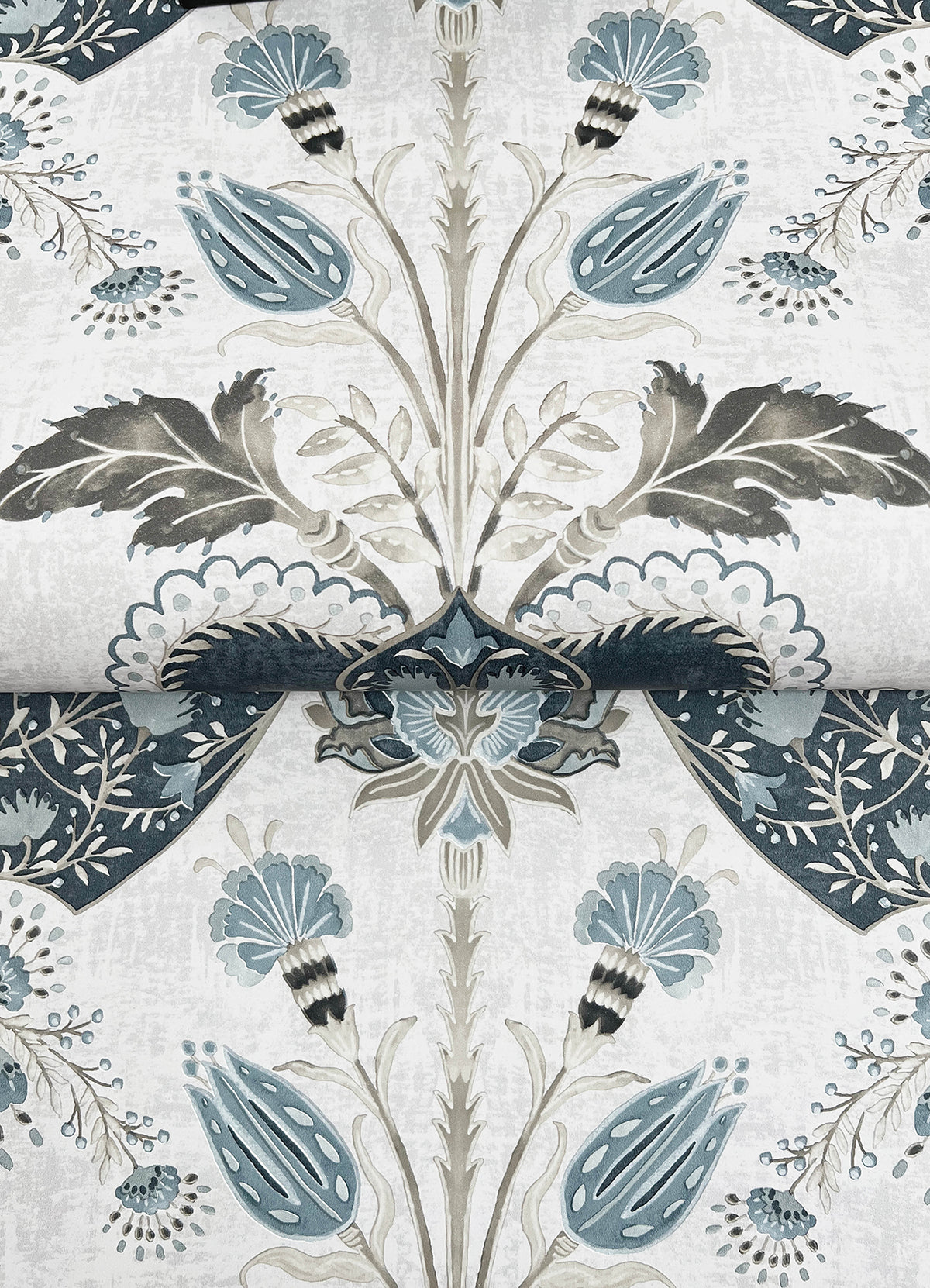 4147-27392-peel-and-stick-wallpaper-detail-closeup