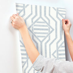 4147-27403-peel-and-stick-wallpaper-stick-application-step
