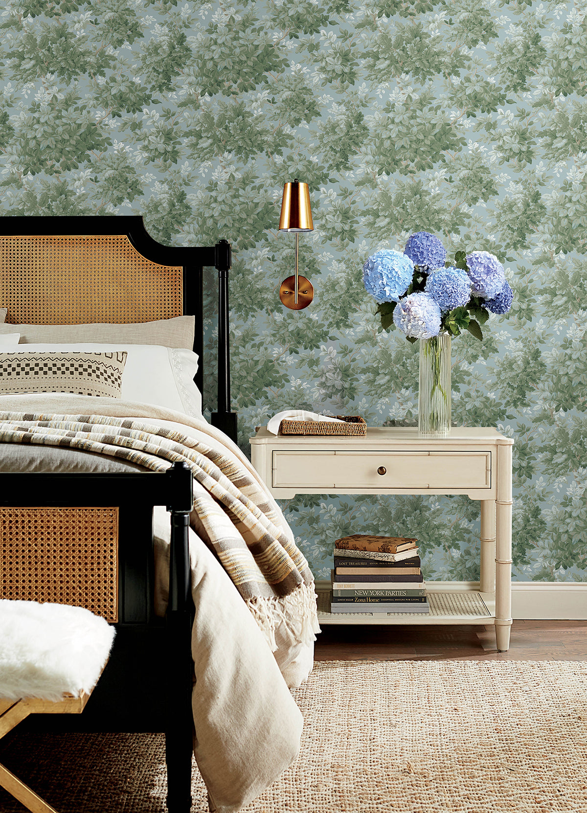 4147-80007-peel-and-stick-wallpaper-room-scene