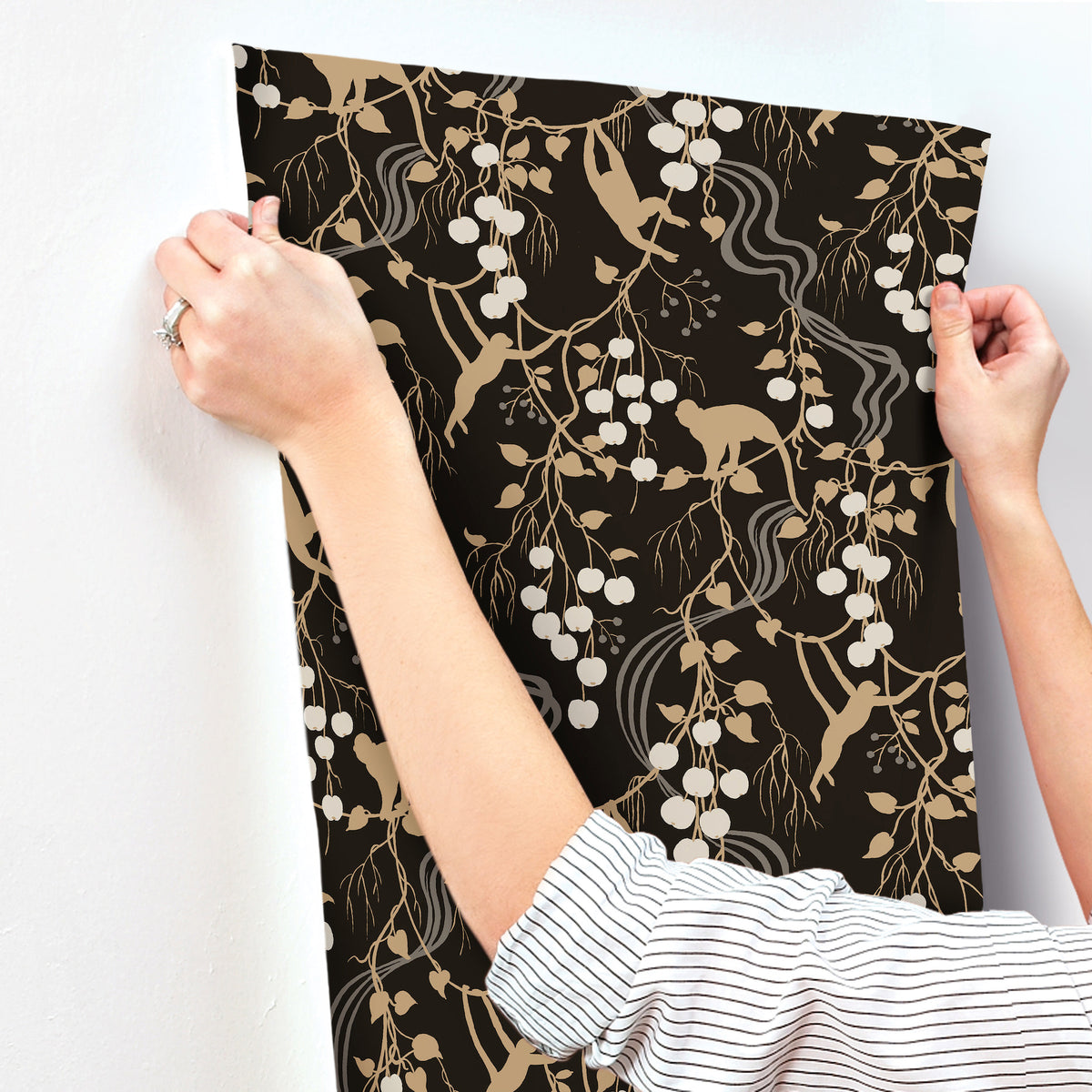 4147-80009-peel-and-stick-wallpaper-stick-application-step