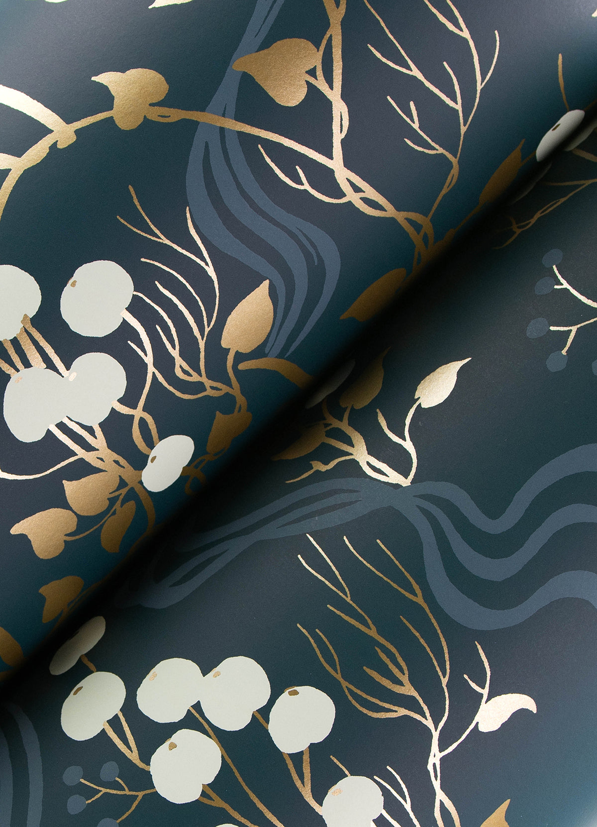 4147-80010-peel-and-stick-wallpaper-detail-closeup
