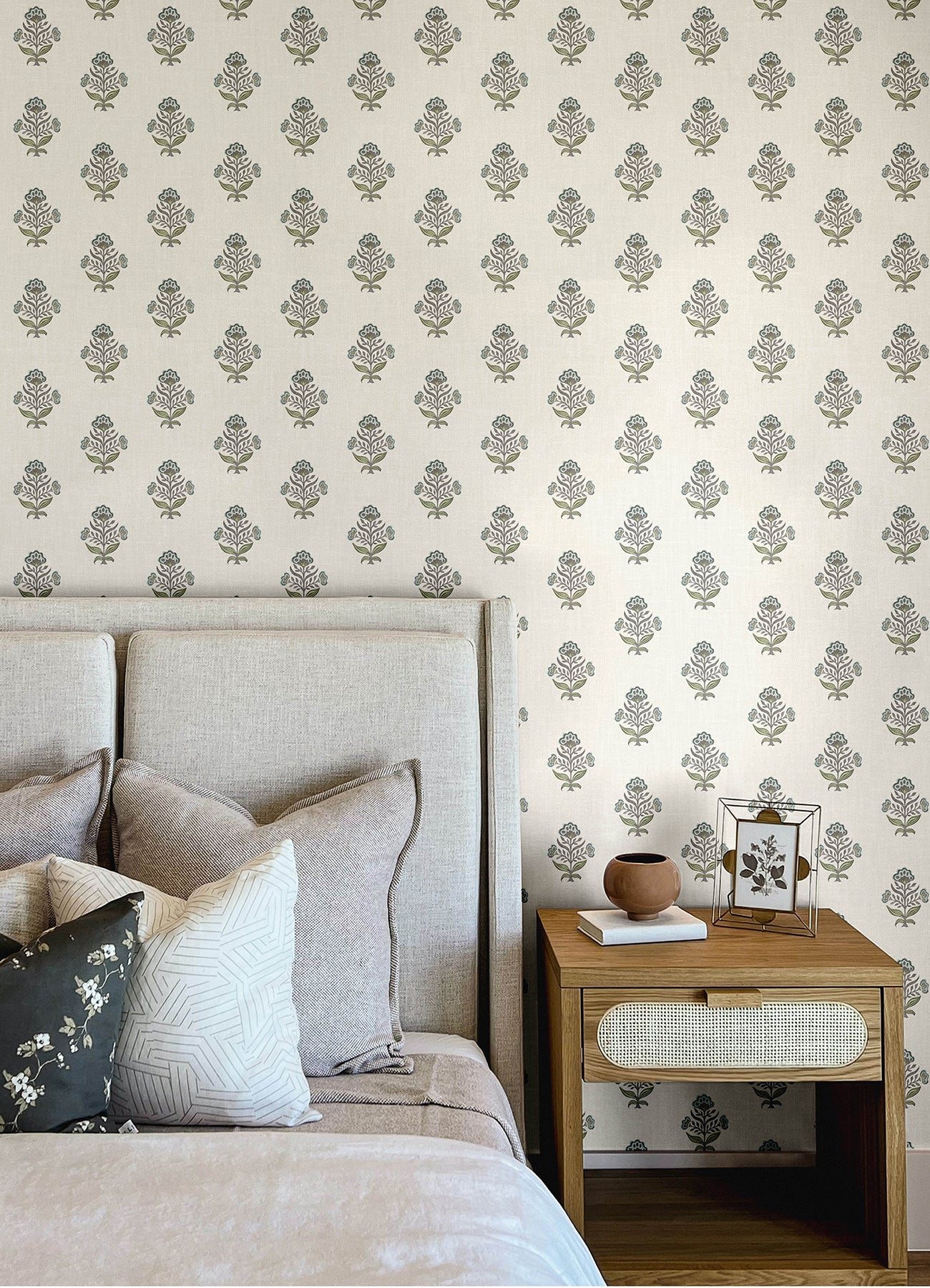 Candice Olson Leaf Concerto Wallpaper | York Wallcoverings