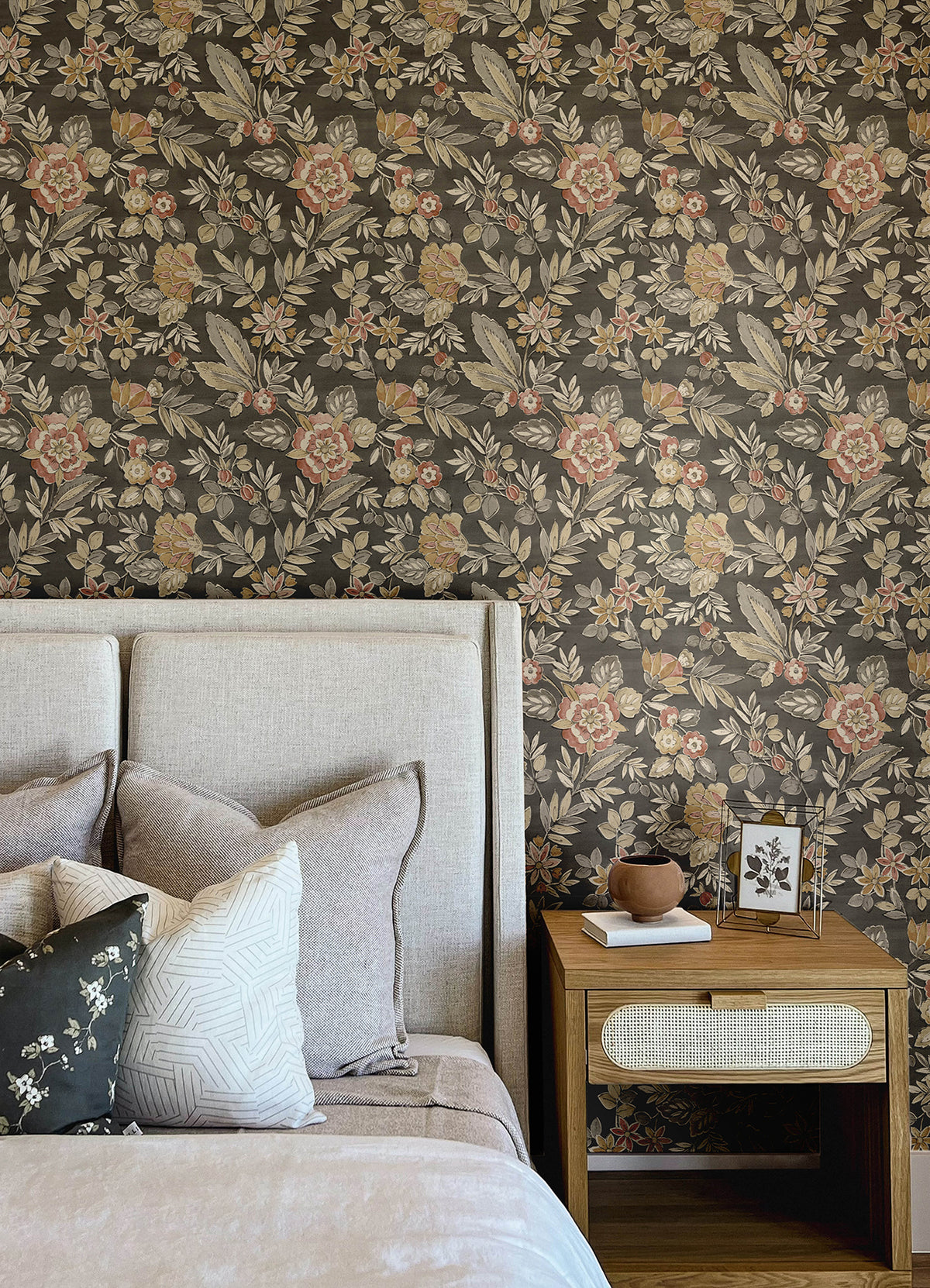 4148-27421-peel-and-stick-wallpaper-room-scene-detail-closeup