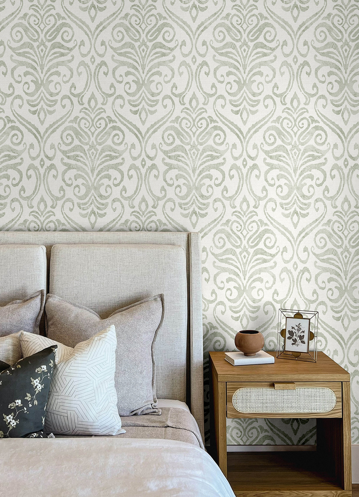 4148-27441-peel-and-stick-wallpaper-room-scene-detail-closeup